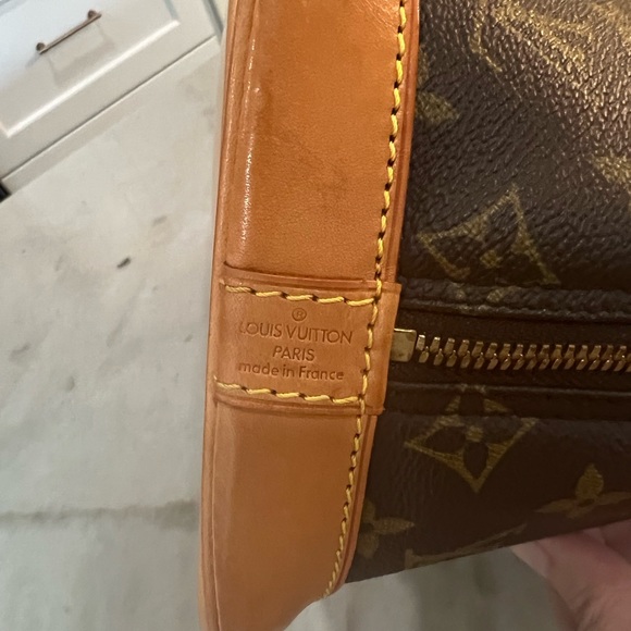 Authentic Louis Vuitton Monogram Alma PM made in France October 1994 - Picture 11 of 12